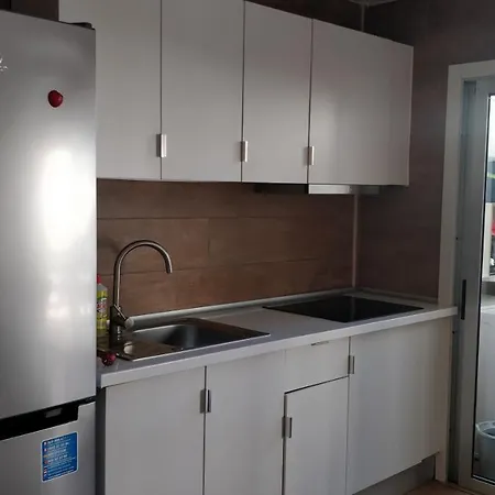 New Refurbished Seafront 4 Bedroom Apt With Private Car Parking Space Los Cristianos (Tenerife)