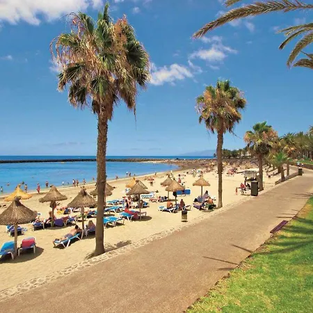 Lägenhet New Refurbished Seafront 4 Bedroom Apt With Private Car Parking Space